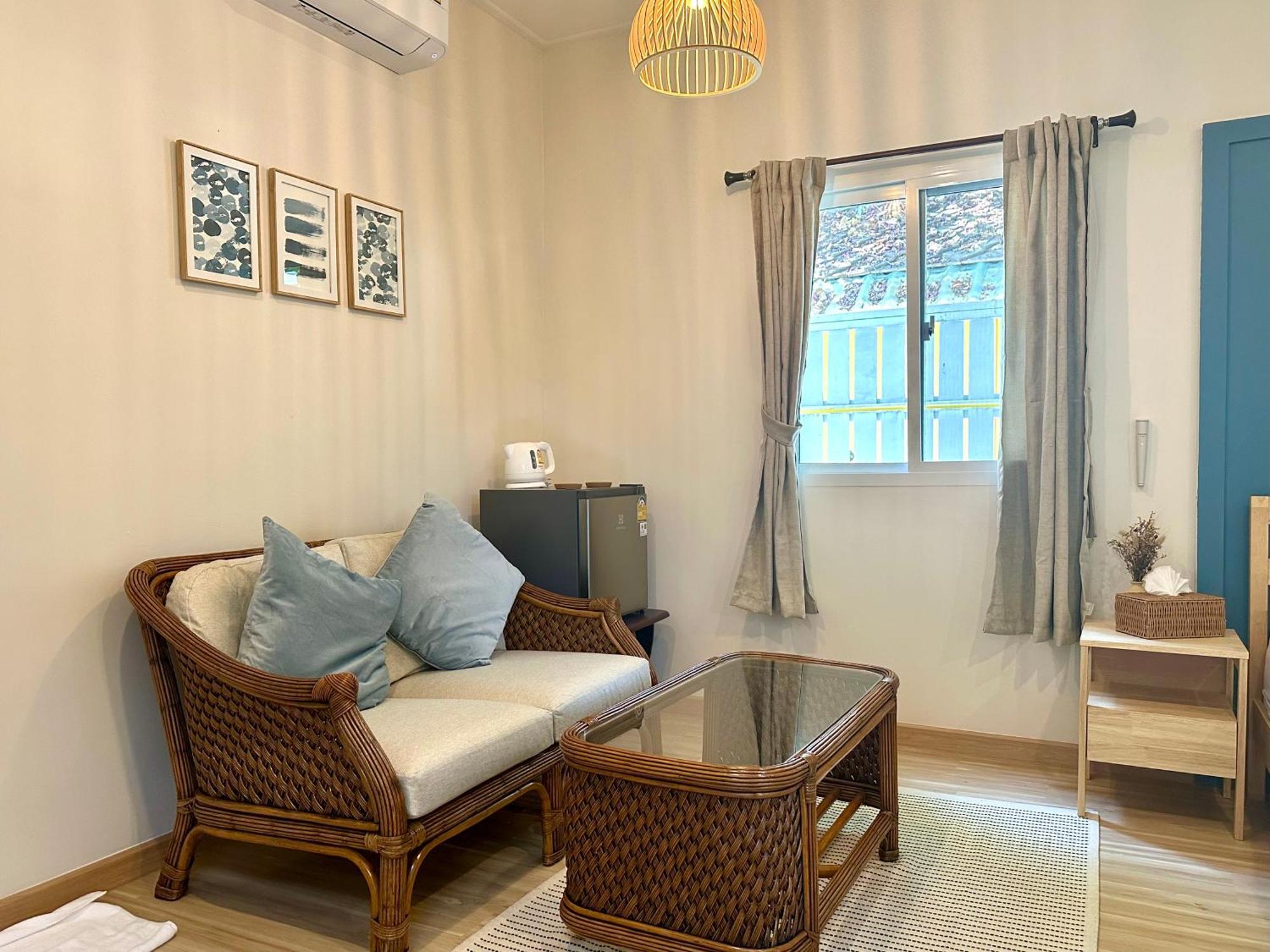 Warm White Hua Hin House Hotel Exterior foto